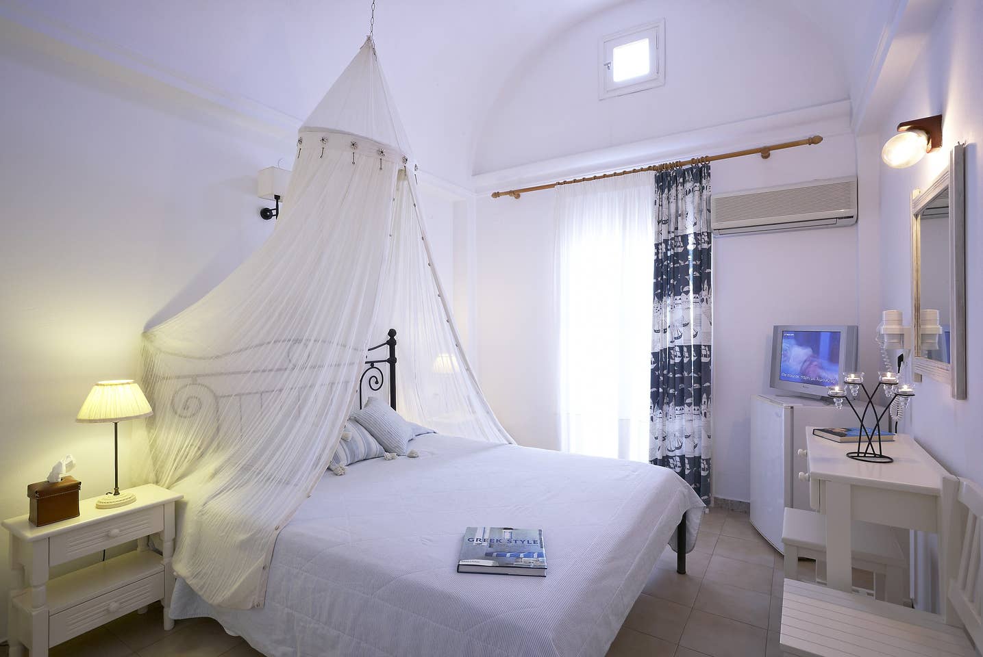 Hotel Matina Santorini Bedroom