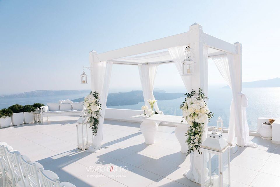 Your-Santorini-Wedding-Planner-Wed-Visions-Photographer-in-Santorini-Dana-Villas-Weddings-Santorini-Wedding-Venues-Betty-Flowers-Santorini-Wedding-Flowers-Santorini